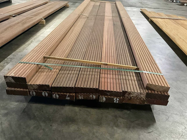 Azobé vlonderdelen antislip 45x140 mm (16x) - afbeelding 2 van  6