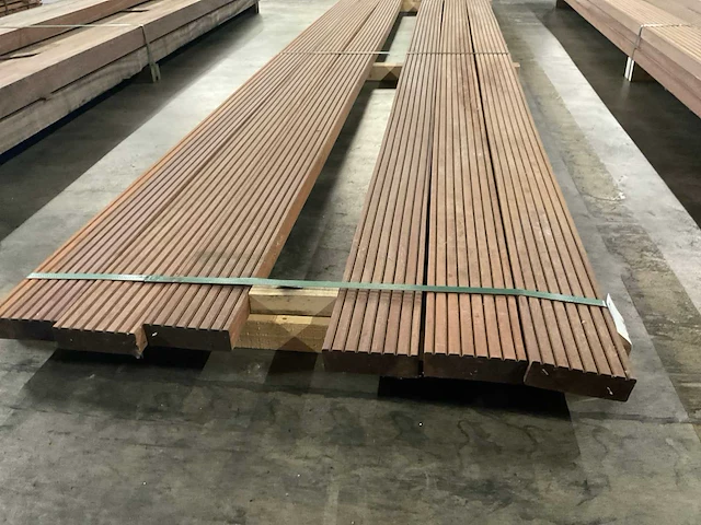 Azobé vlonderdelen antislip 45x140 mm (6x) - afbeelding 2 van  6