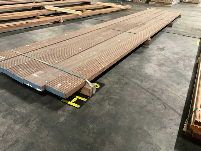 Azobé vlonderdelen antislip 45x190mm (5x) - afbeelding 3 van  6