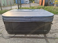 Azur spa 4 persoons amerikaanse jacuzzi en buitenspa - afbeelding 20 van  27