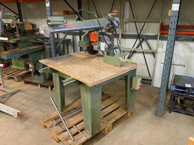 B & d mod.1600/“s,, radiaalafkortzaagmachine - afbeelding 1 van  8