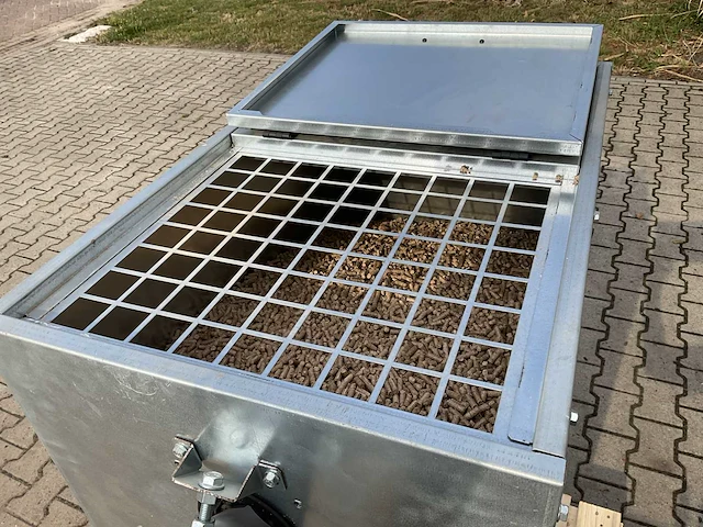 B-max 300 pelletbrander met luchtreiniging - afbeelding 15 van  18