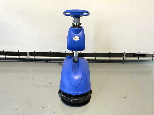 B30 - folding scrubber - vloerreiniger - afbeelding 5 van  10