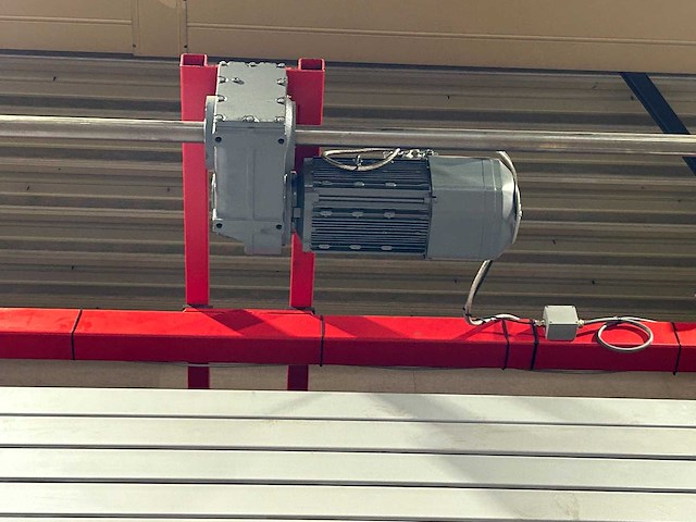 Baaijens - 2019 - verticaal met lift - paternosterkast 36 laden - afbeelding 8 van  24