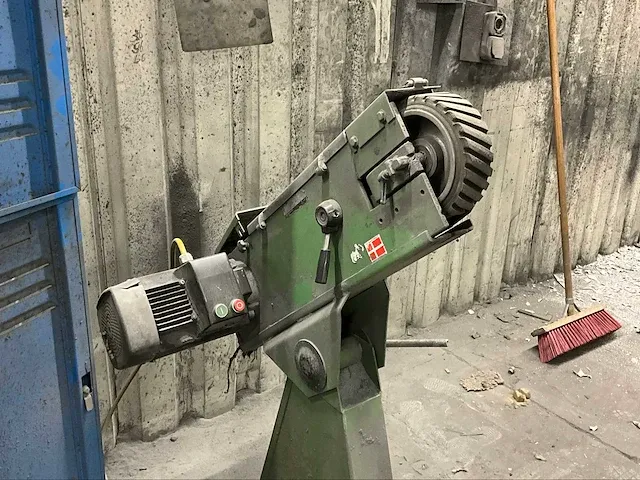 Backstand schuurmachine - afbeelding 3 van  7
