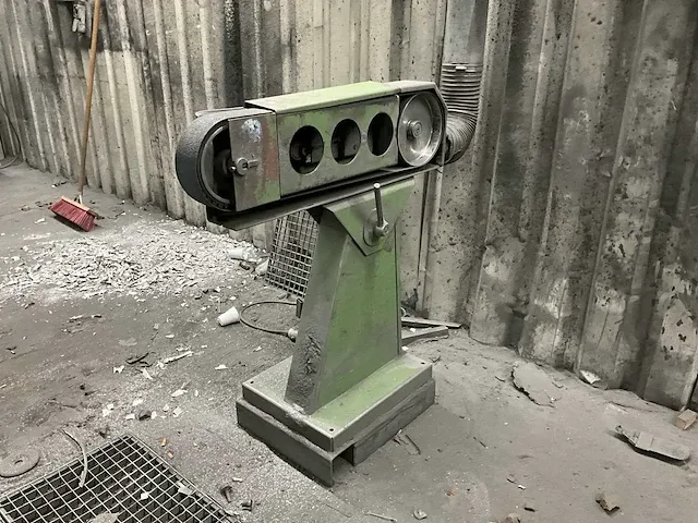 Backstand schuurmachine - afbeelding 1 van  6