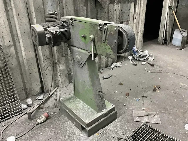 Backstand schuurmachine - afbeelding 2 van  6