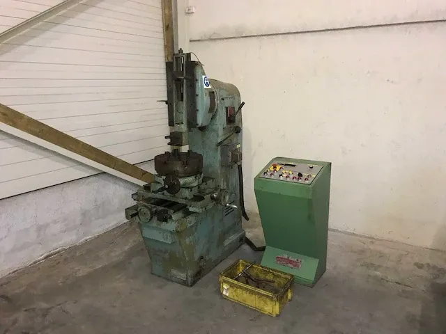 Bacri - 240 - slotting machines - afbeelding 1 van  8