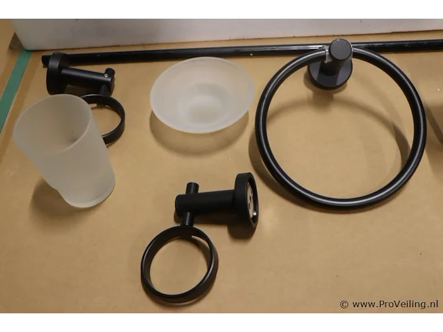 Badkamer accessoires set - afbeelding 2 van  11