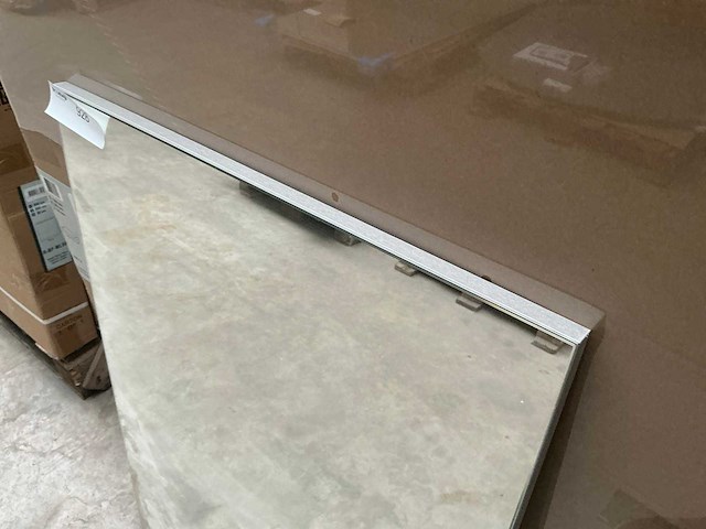 Badkamer spiegel 100x60cm - afbeelding 2 van  4