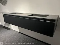 Badkamermeubel met quartz wastafel, houtlook zwart - afbeelding 3 van  9