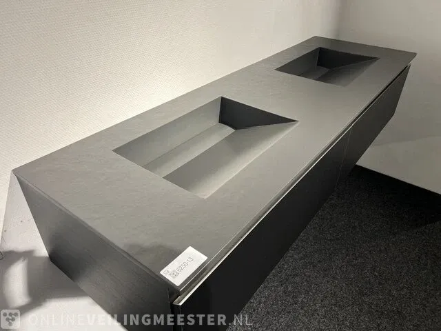 Badkamermeubel met quartz wastafel, houtlook zwart - afbeelding 7 van  9