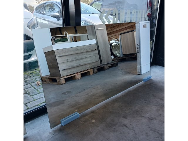 Badkamerspiegel, martens design - afbeelding 1 van  2