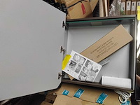 Badkamerspiegel met 3 kastjes. incl. led verlichting. - afbeelding 6 van  11