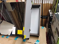 Badkamerspiegel met 3 kastjes. incl. led verlichting. - afbeelding 9 van  11