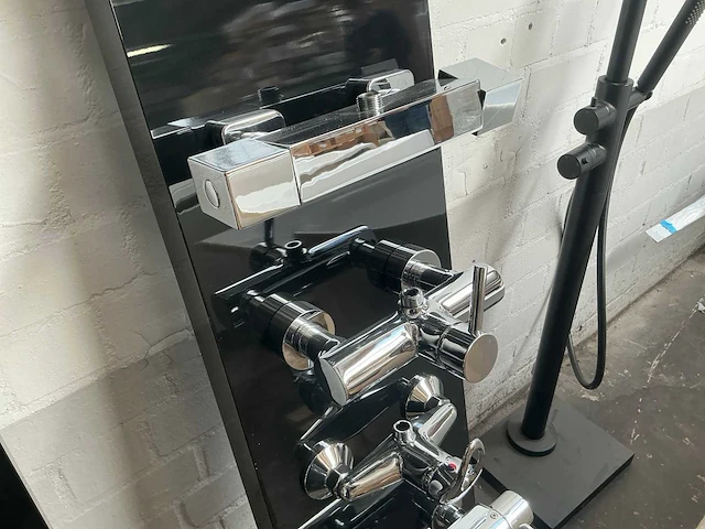 Badkraan demowand - afbeelding 4 van  6