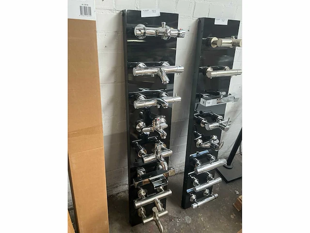 Badkraan demowand - afbeelding 1 van  8