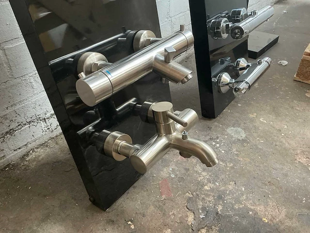 Badkraan demowand - afbeelding 8 van  8