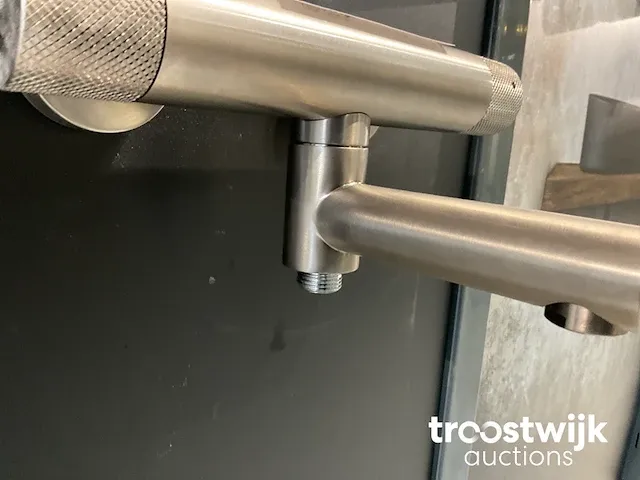 Badkraan met doucheuitloop - afbeelding 3 van  3