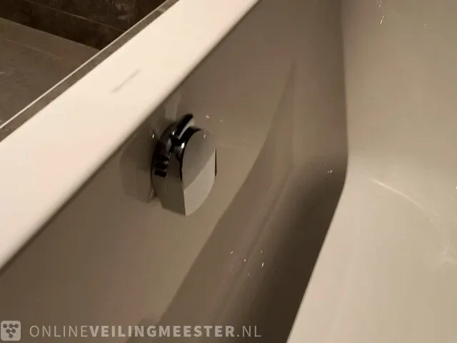 Badkuip villeroy & boch - afbeelding 4 van  6