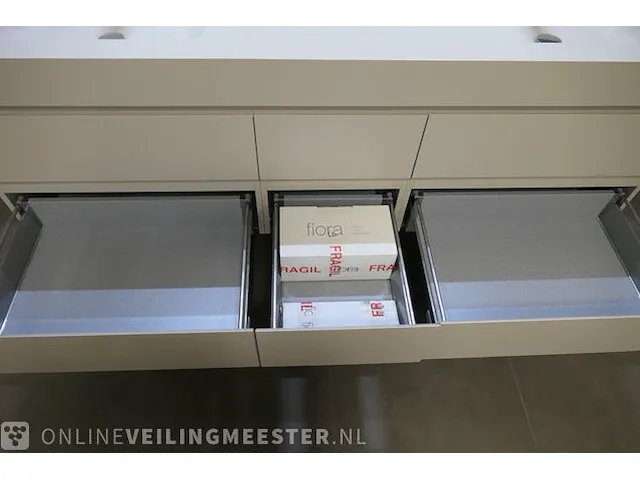 Badmeubel fiora, making, bone 40t - afbeelding 30 van  30