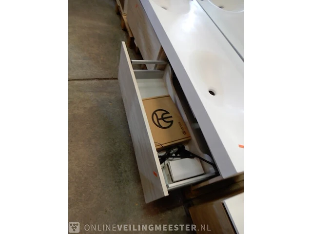 Badmeubel hettich, wit/houtkleur - afbeelding 8 van  8