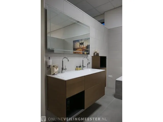 Badmeubel villeroy & boch, finion, walnut - afbeelding 24 van  33