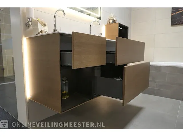 Badmeubel villeroy & boch, finion, walnut - afbeelding 29 van  33