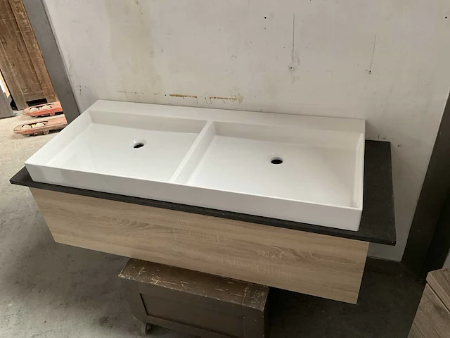 Badmeubelset 142x53cm met granieten blad en dubbele wastafel - afbeelding 3 van  7