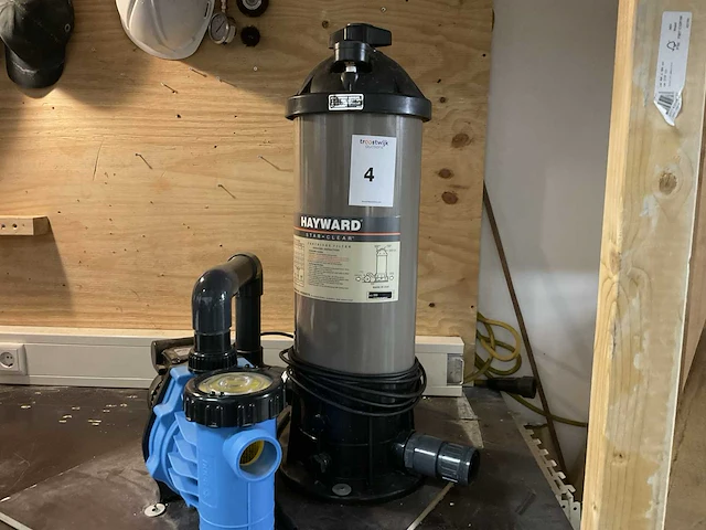Badu alpha 12 zwembadpomp met filter - afbeelding 6 van  8