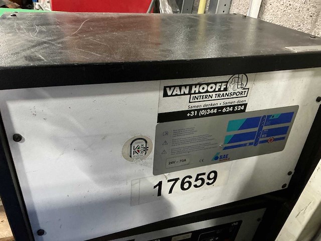 Bae - alpha-e 24v 70a - acculaders - afbeelding 1 van  1