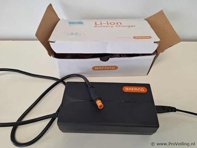 Bafang acculader model sslc100v49a - afbeelding 1 van  5
