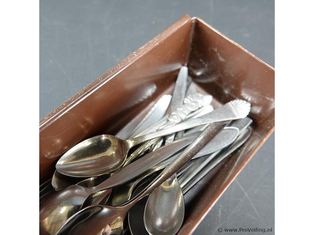 Bak met lepeltjes - afbeelding 4 van  5