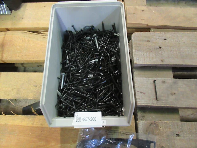 Bak met schroeven kruiskop, zwart - afbeelding 1 van  2