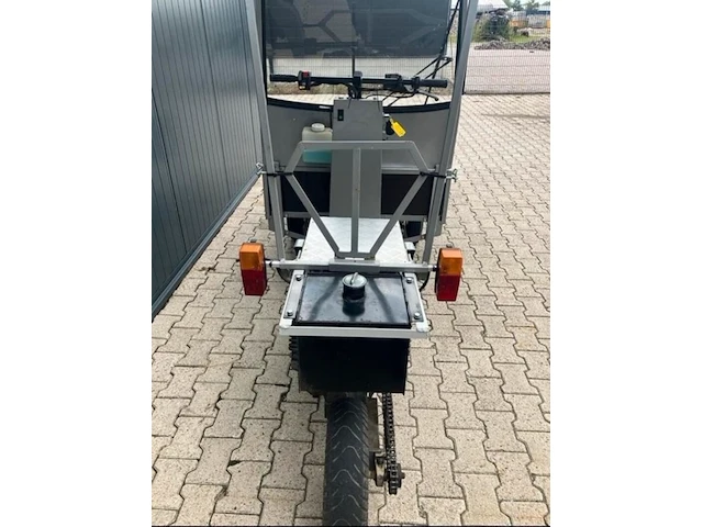 Bakfiets brommer - afbeelding 9 van  13