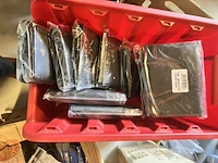 Bakje met 10 lederen portemonees, kwaliteitsproduct - afbeelding 2 van  7