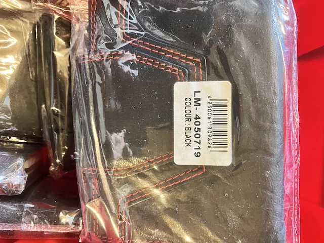 Bakje met 10 lederen portemonees, kwaliteitsproduct - afbeelding 6 van  7