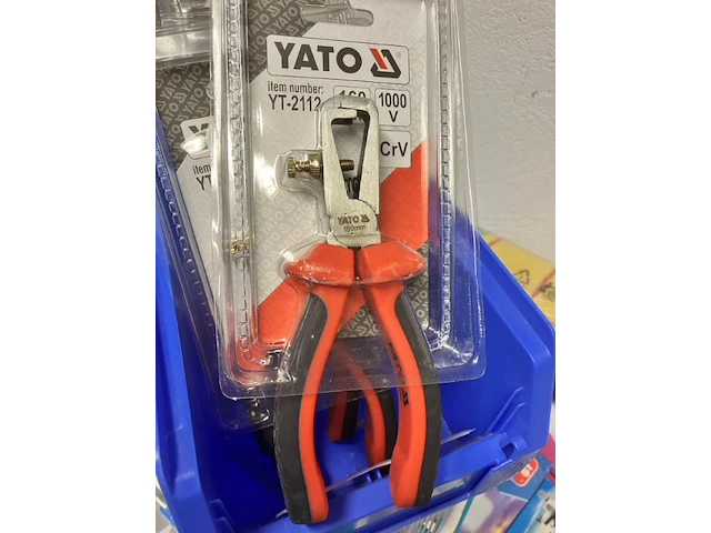 Bakje met 5 yato striptangen 160mm 1000v professioneel product - afbeelding 3 van  7