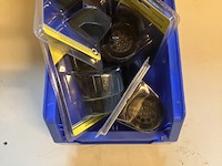 Bakje met aanhangwagenstekker en verloopstekkers 7 stuks - afbeelding 5 van  9