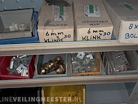 Bakkenkast met inhoud - afbeelding 7 van  16