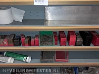 Bakkenkast met inhoud - afbeelding 12 van  16