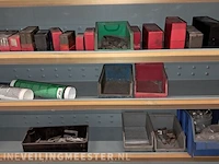 Bakkenkast met inhoud - afbeelding 13 van  16