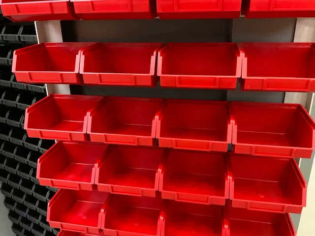 Bakkenstripkast gevuld met 340 opbergbakken - afbeelding 5 van  11