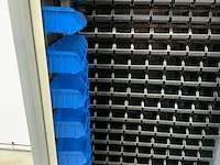 Bakkenstripkast gevuld met 340 opbergbakken - afbeelding 8 van  11