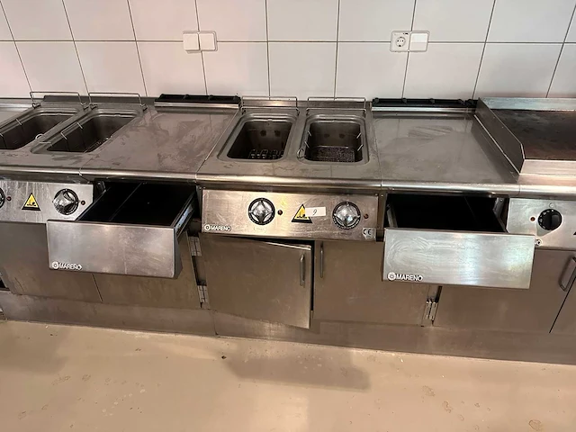 Baklijn met friteuse en bakplaat - afbeelding 2 van  9