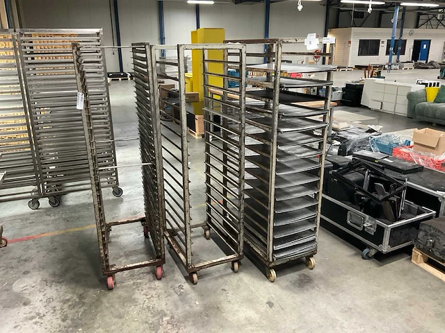 Bakplatenwagens (3x) - afbeelding 1 van  4