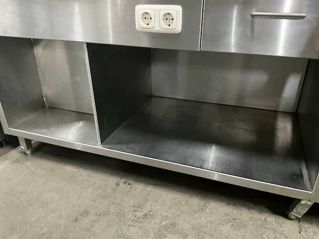 Bakwand met gasfornuis - afbeelding 10 van  11