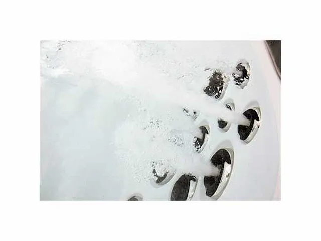 Balbao luxe spa whirlpool and outdoor spa - afbeelding 3 van  15
