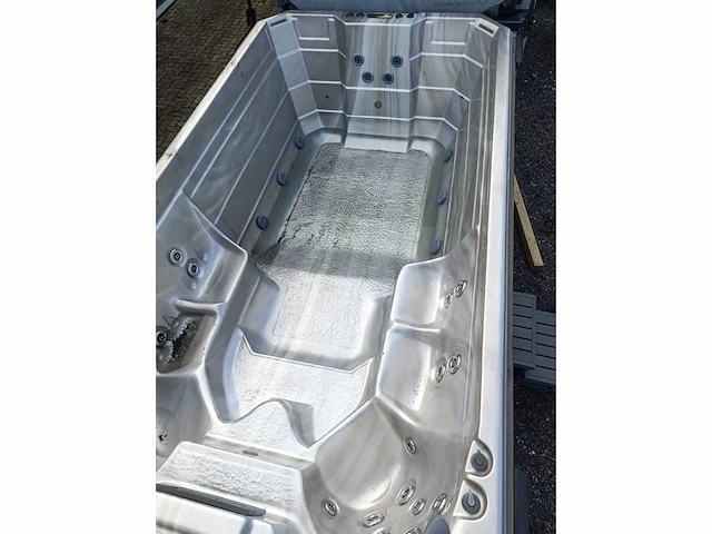Balboa 10 persoons jacuzzi en zwemspa - afbeelding 17 van  22