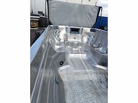 Balboa 10 persoons jacuzzi en zwemspa - afbeelding 19 van  22